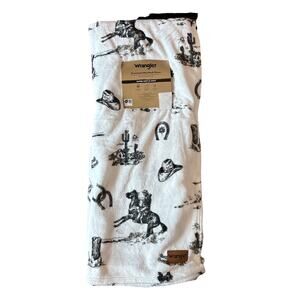 Wrangler Super Soft Cozy Plush Throw Blanket Boots Cowboy Hat Western 60x70 NEW